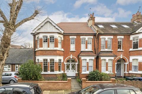 Woodgrange Avenue, London W5 4 bed flat for sale