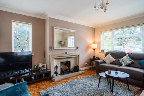 Grovelands Close, Cheltenham GL53 4 bed detached house for sale
