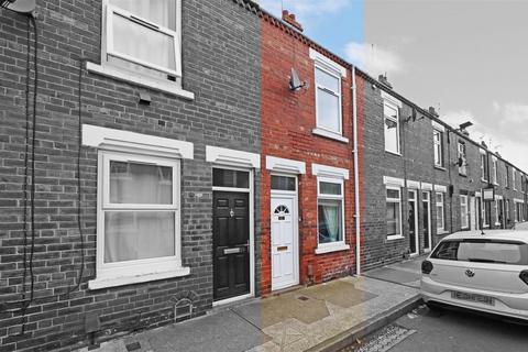 Queen Victoria Street, York 2 bed terraced house for sale