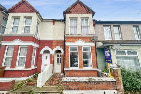 College Avenue, Gillingham, Kent, ME7 3 bed terraced house for sale