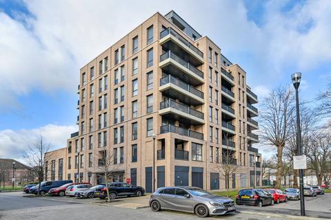 Holman Drive, Ealing, Southall, UB2 1 bed flat for sale