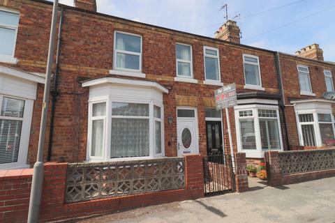 Queens Terrace, Filey YO14 2 bed terraced house for sale