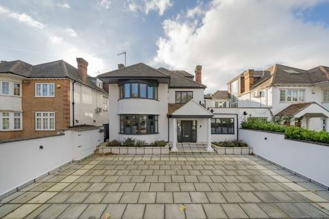 Brondesbury Park, London NW6 4 bed flat for sale