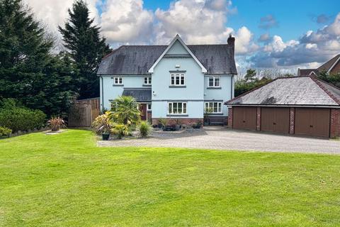 6 Ffordd Gwern, Rhydlafar, St.... 5 bed detached house for sale