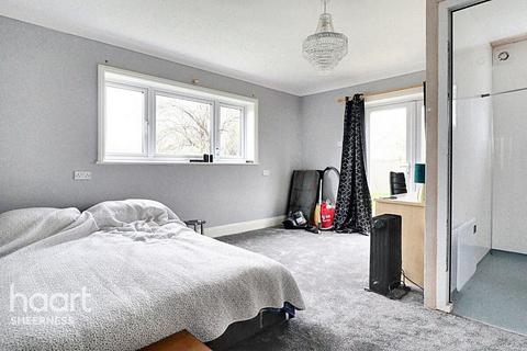Jubilee Crescent, Queenborough 3 bed semi