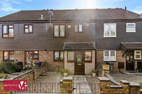 Clydesdale Walk, Broxbourne EN10 3 bed terraced house for sale