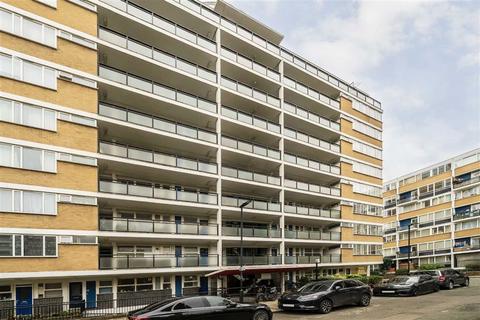 Churchill Gardens, London SW1V 2 bed flat for sale