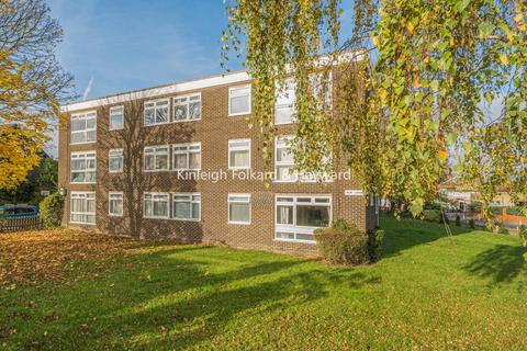 Church Lane, Fortis Green 2 bed flat for sale