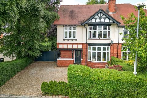 Knutsford Old Road, Warrington WA4 4 bed semi