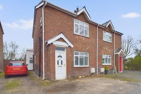 Liverpool Road South, Burscough, L40 7SY 3 bed semi