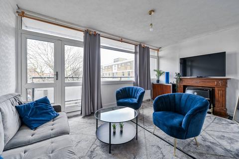 Bethnal Green, E2, Bethnal Green... 3 bed flat for sale