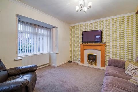 Denby Dale Road East, Wakefield WF4 3 bed detached house for sale