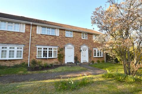 Crossways, Fleet GU51 3 bed terraced house for sale