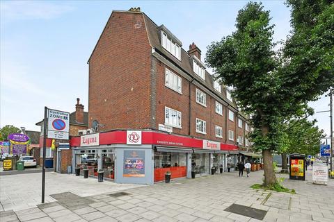 Culmington Mansions, Ealing 2 bed flat for sale