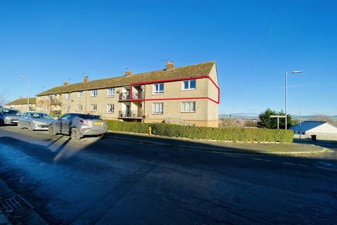 71 Barkerland Avenue, Dumfries, DG1 4HR 2 bed flat for sale