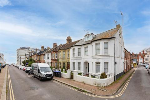 Warwick Road, Worthing 1 bed apartment for sale
