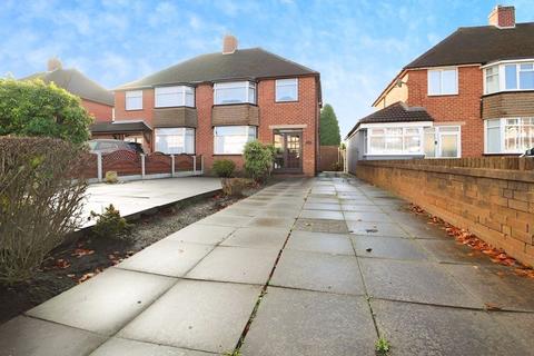 Mill Road, Pelsall, WS4 1BS 3 bed semi