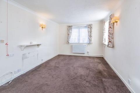 Willow Road, Aylesbury HP19 1 bed retirement property for sale