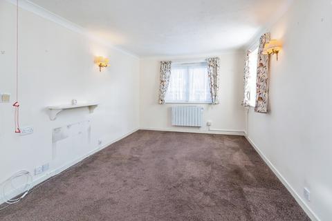 Sycamore Court, Aylesbury HP19 1 bed apartment for sale