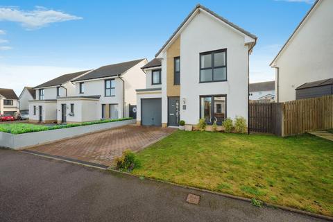 Greenfield Circle, Moray IV30 4 bed detached house for sale