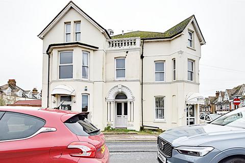 11 Endwell Road, Bexhill 1 bed apartment for sale