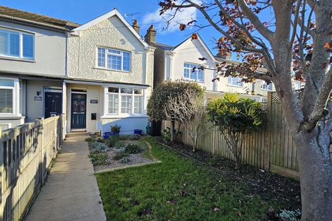 College Road, Deal CT14 3 bed end of terrace house for sale