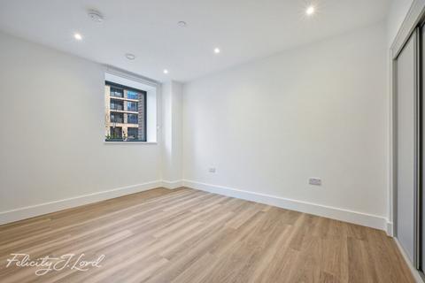 Parkside Avenue, LONDON 2 bed apartment for sale