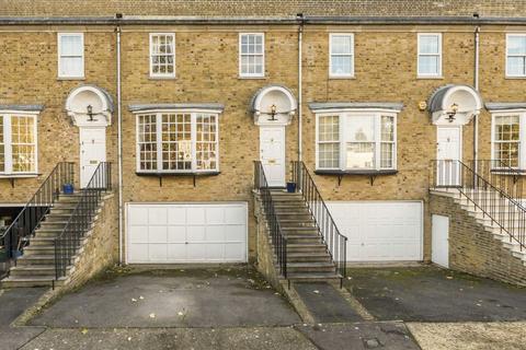 Hogarth Way, Hampton TW12 4 bed terraced house for sale