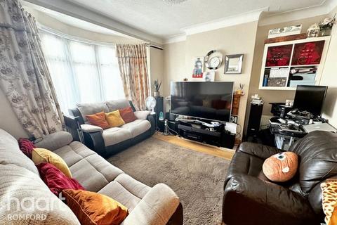 Marlborough Road, Romford, RM7 8AL 3 bed end of terrace house for sale