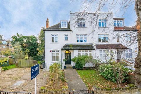 Chatsworth Road, London NW2 1 bed flat for sale