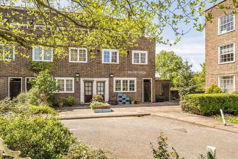 Carlton Hill, London NW8 3 bed maisonette for sale