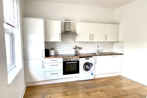 10A East Street, Epsom KT17 1 bed apartment for sale