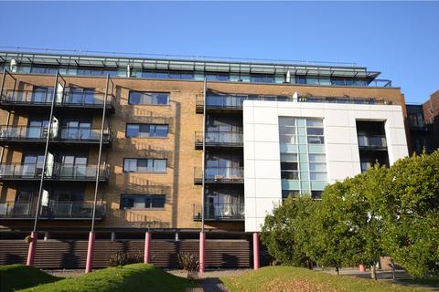 Ferry Court, Cardiff 2 bed apartment for sale