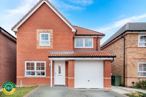 Farleigh Drive, Harworth, Doncaster 3 bed detached house for sale