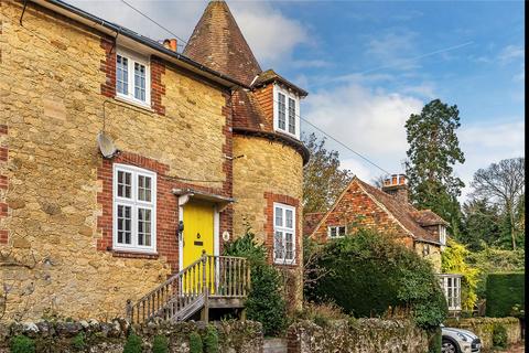 Oakdale Lane, Crockham Hill... 3 bed semi