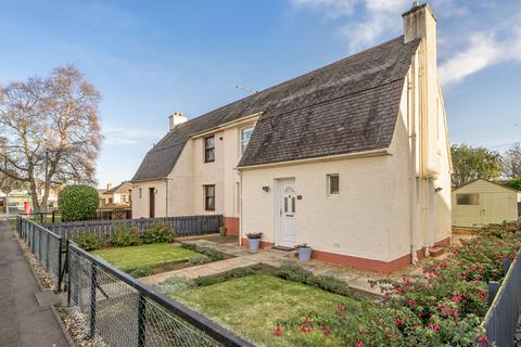 4 Morrison Avenue, Tranent, EH33 2AR 2 bed semi