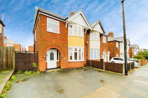 Glenfield Road, Leicester, LE3 4 bed semi