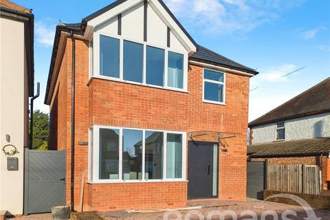 Erleigh Court Gardens, Earley, Reading 3 bed detached house for sale
