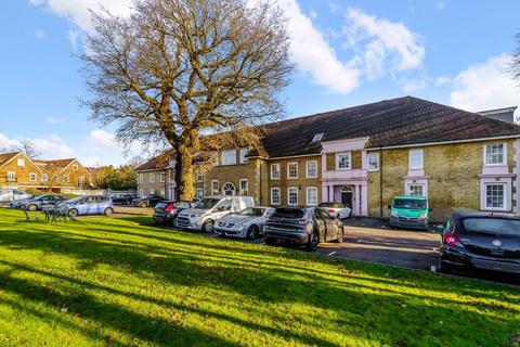 Brighton Road, Banstead 2 bed flat for sale