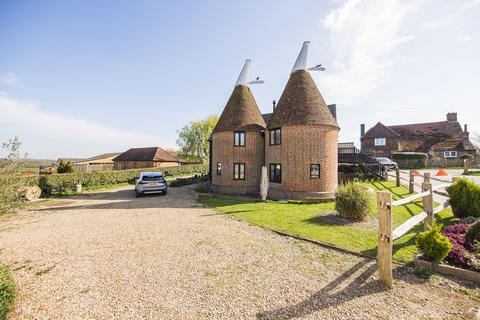 Cuckoo Lane, Brenchley 4 bed detached house for sale