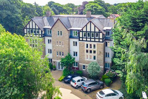 Park Avenue, Leeds LS8 1 bed flat for sale