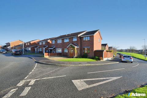 Betchworth Crescent, Beechwood, Runcorn 4 bed semi