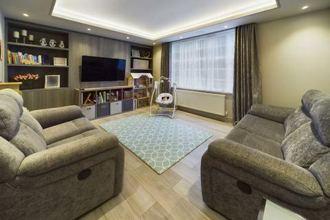 Brookland Rise, Hampstead Garden... 3 bed apartment for sale