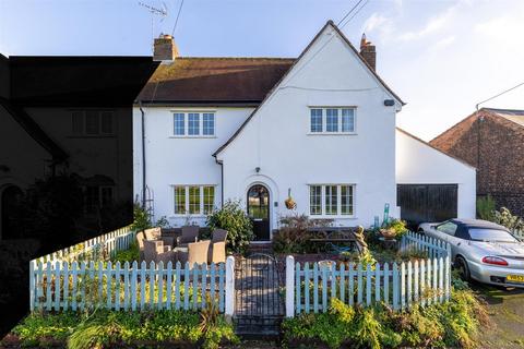 The Green, Wrenbury, Nantwich 3 bed semi