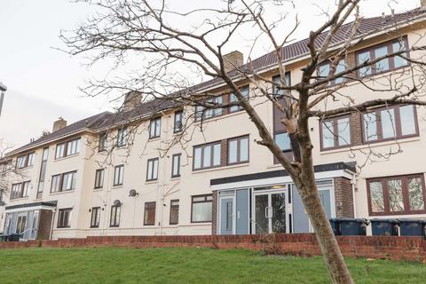 Mendip Gardens, Gateshead NE11 2 bed flat for sale