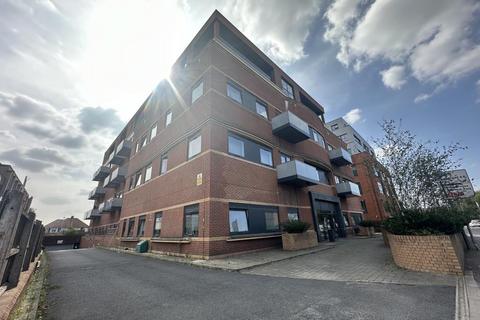 Slough,  Berkshire,  SL1 2 bed flat for sale