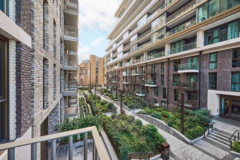 Saffron Wharf, E1W 2 bed flat for sale