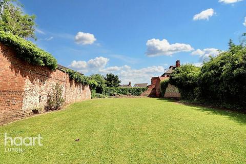 Gregories Close, Luton 1 bed apartment for sale