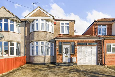 Drummond Drive, Stanmore, Middlesex 3 bed semi