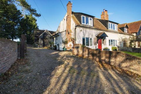 Green Farm Road, Colchester CO6 3 bed semi